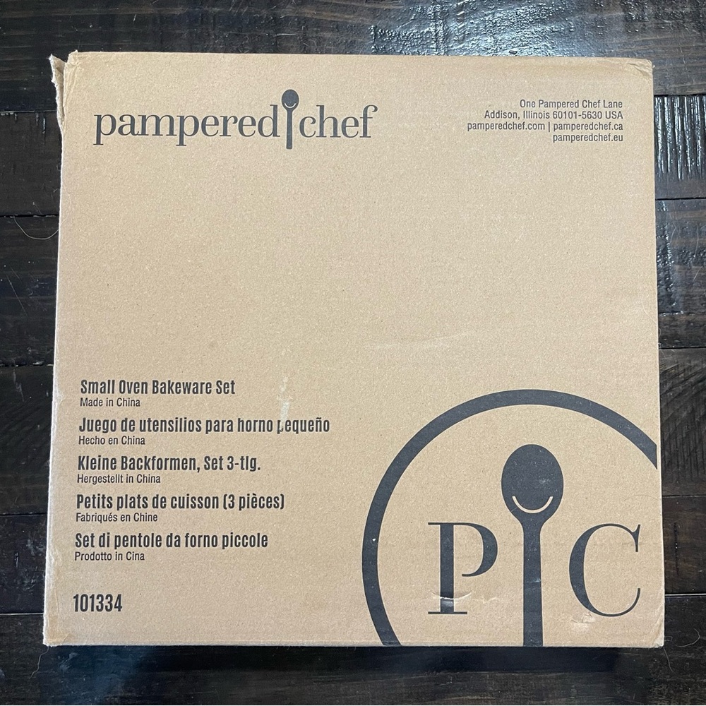 Pampered Chef Brown Bakeware Set